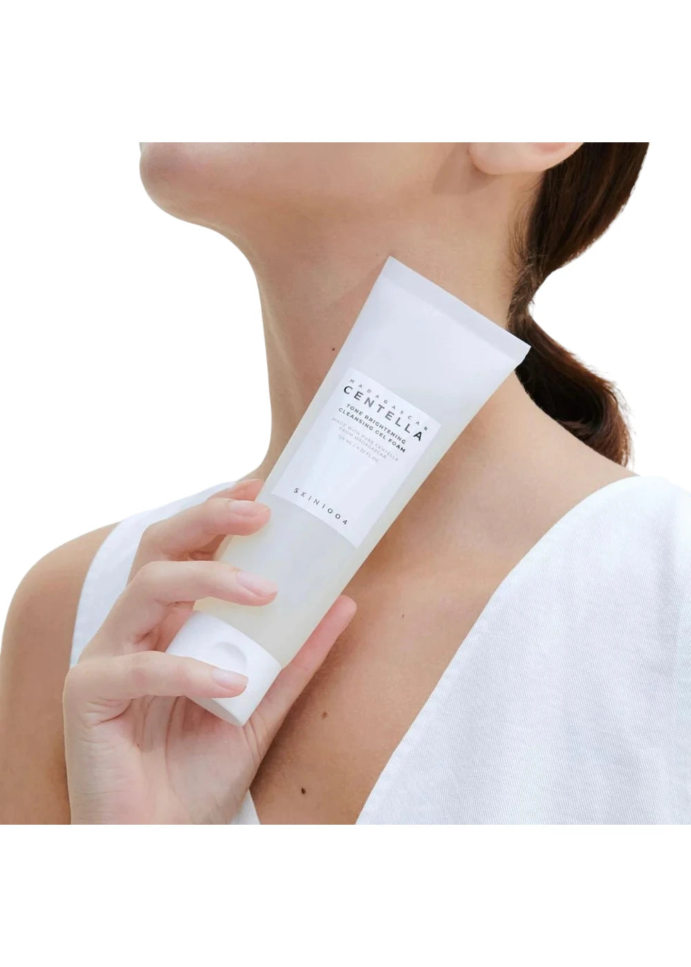 SKIN1004 Madagascar Centella Tone Brightening Cleansing Gel Foam 125ml.